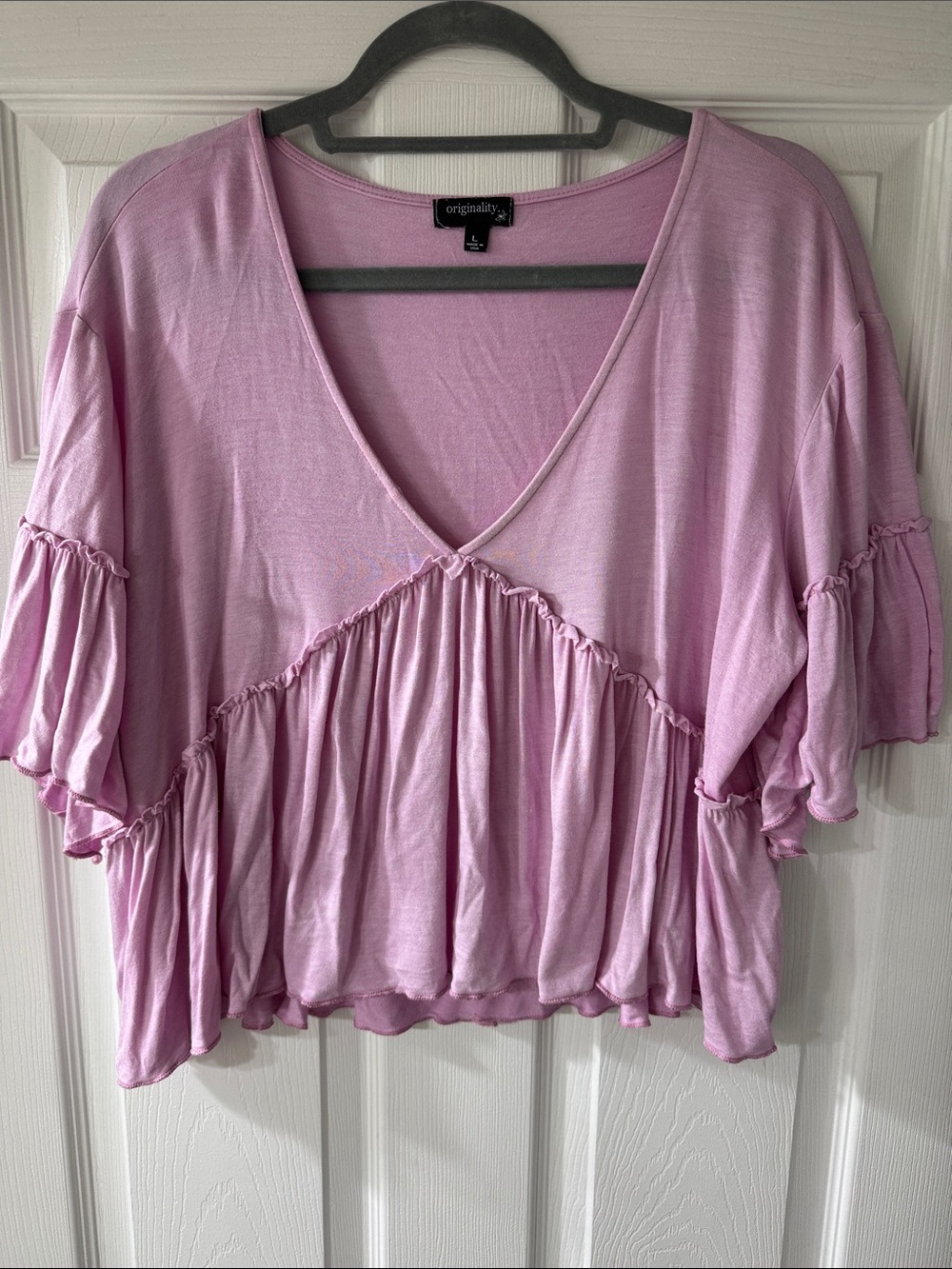 Originality+ Lavender V-Neck Ruffle Hem Crop Top